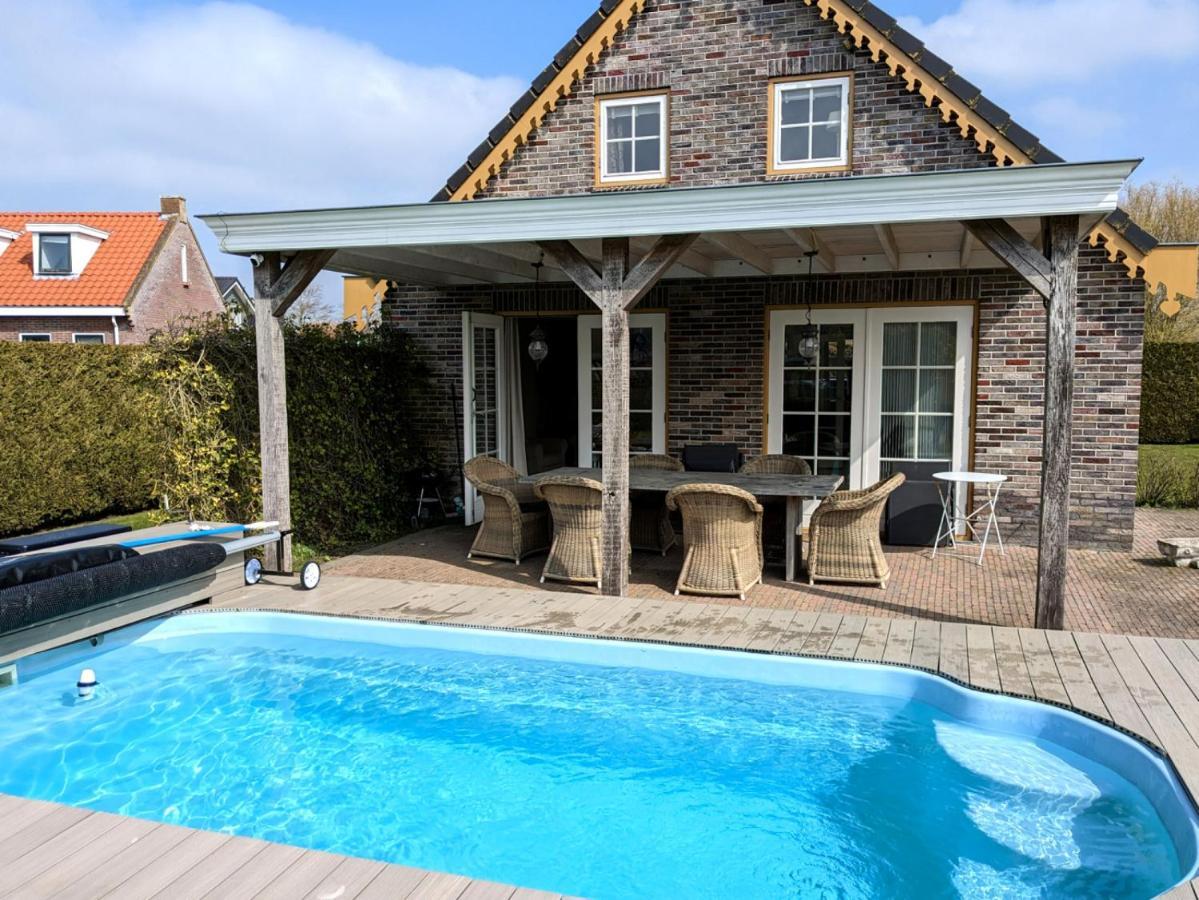 Tzummarum Gemuetliches Ferienhaus Mit Beheiztem Pool, Garten Und Ueberdachter Terrasse מראה חיצוני תמונה